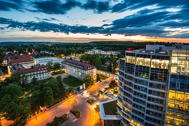 Außenaufnahmen vom sportiF Fitnessstudio im 12. Stockwerk des Klinikum Chemnitz